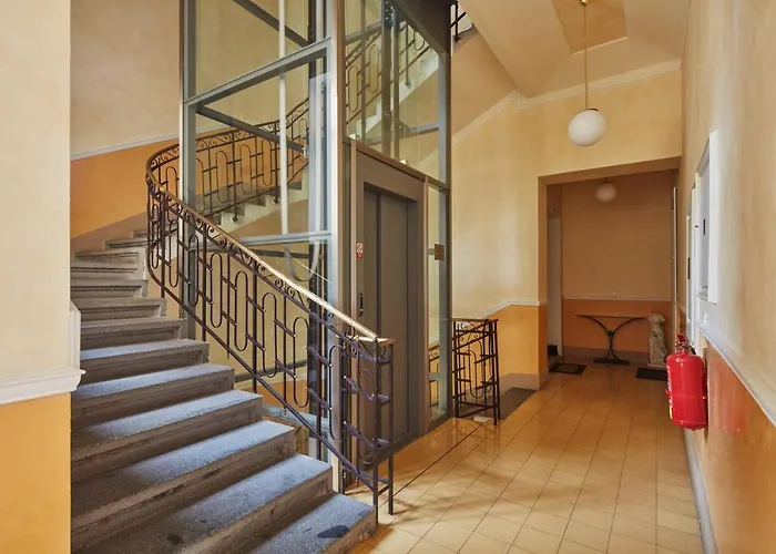 Days - One-bedroom With Balcony And Elevated Chill Zone In Old Town Lägenhet *