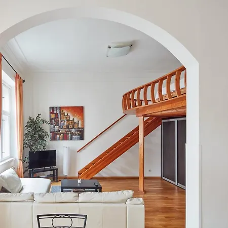 Days - One-bedroom With Balcony And Elevated Chill Zone In Old Town شقة *
