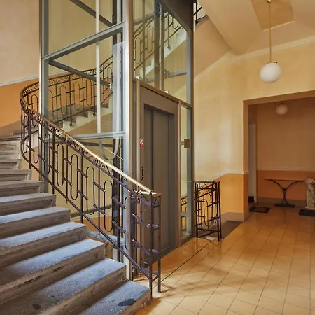 Days - One-bedroom With Balcony And Elevated Chill Zone In Old Town شقة *